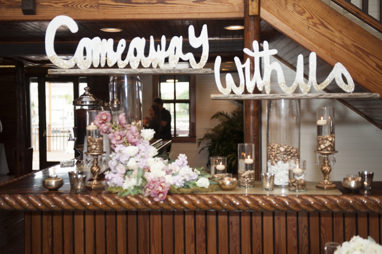 A Romantic Florida Navy and Pink Wedding via TheELD.com