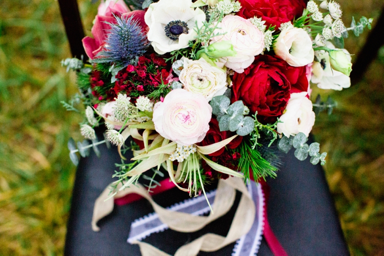 Rustic Chic Red and White Wedding Inspiration via TheELD.com