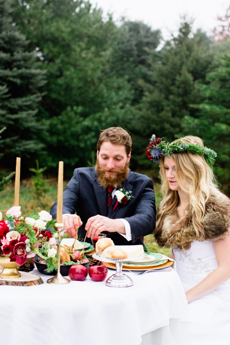 Rustic Chic Red and White Wedding Inspiration via TheELD.com