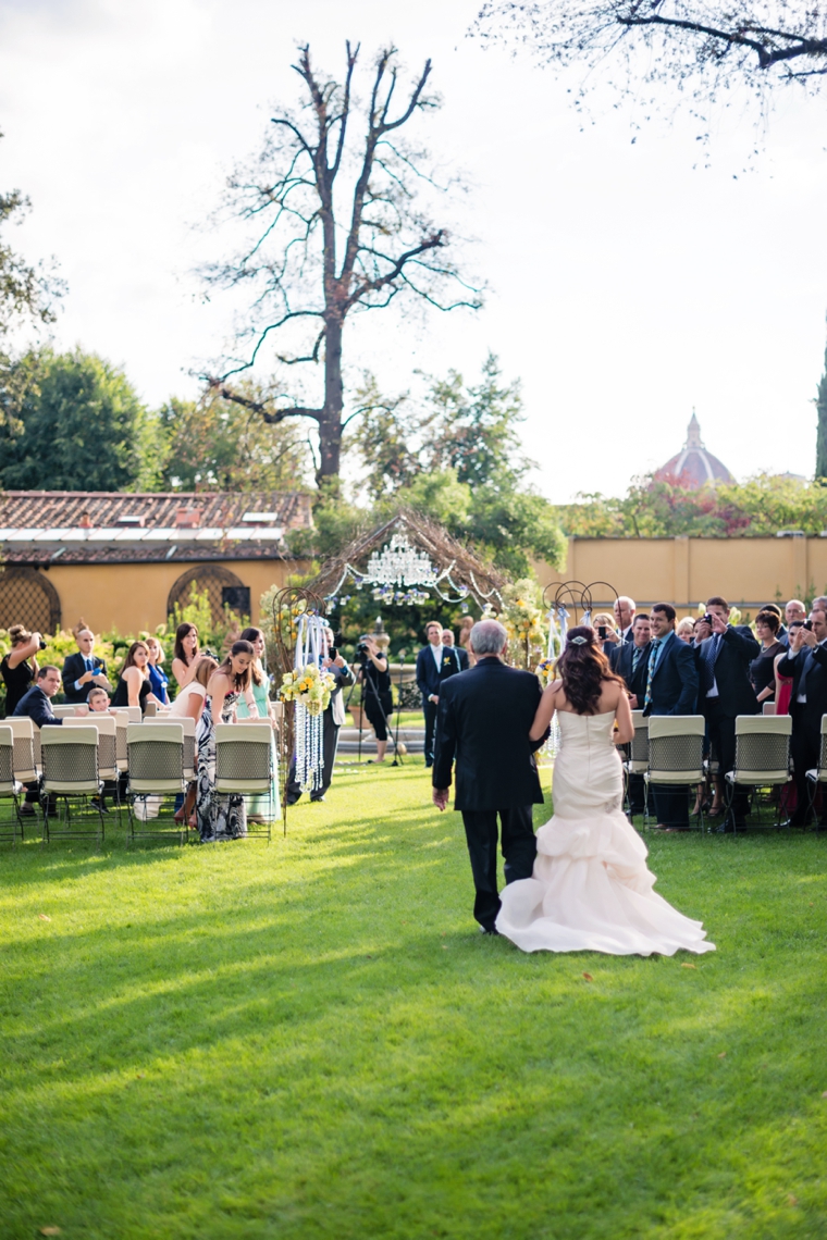 A Romantic & Modern Wedding In Italy via TheELD.com