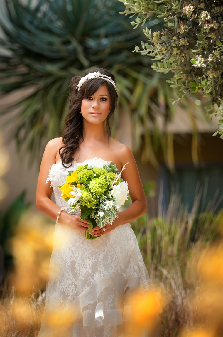 Modern Beach Chic Yellow Wedding Ideas via TheELD.com