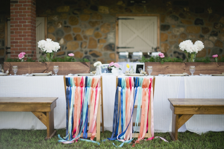 A Rustic Chic Pennsylvania Barn Wedding via TheELD.com