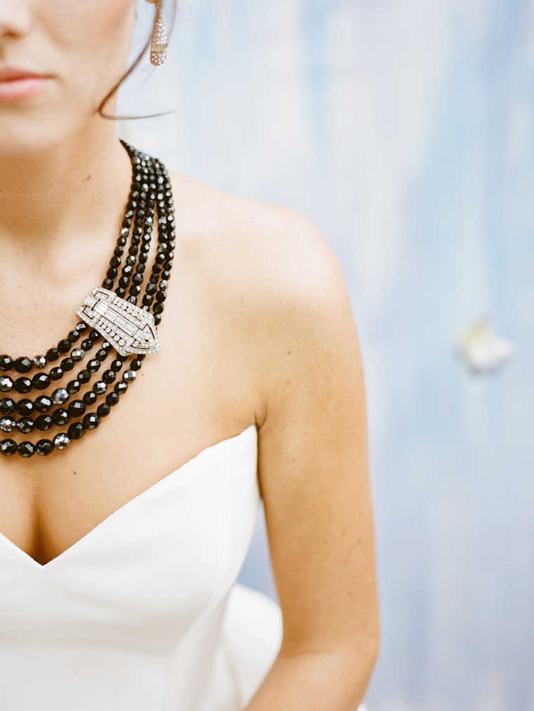 How To Choose Your Wedding Day Jewelry via TheELD.com