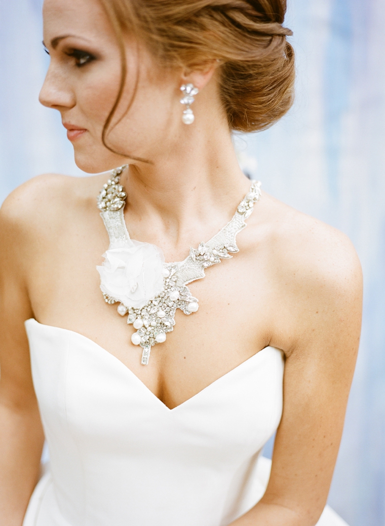 How to Pick Your Bridal Jewelry — Kendra Scott Facets Blog | Plunging neckline  wedding dress, Wedding dress necklace, Low v neck dress