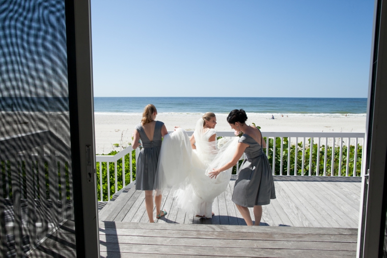 A Romantic Pink & Green Garden Wedding via TheELD.com