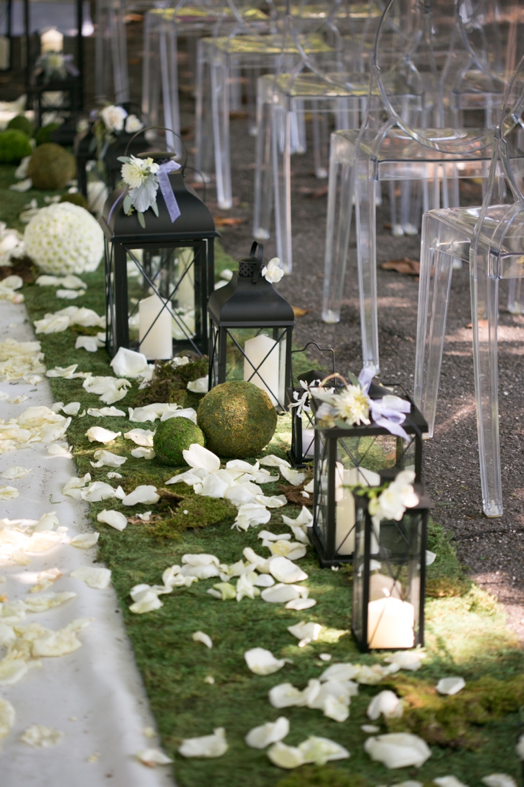 A Romantic Pink & Green Garden Wedding via TheELD.com