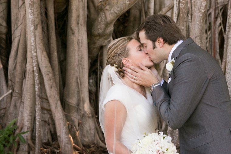 A Romantic Pink & Green Garden Wedding via TheELD.com