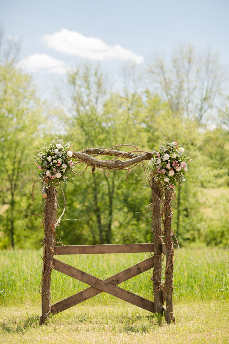 Rustic & Eclectic Backyard Maryland Wedding  via TheELD.com