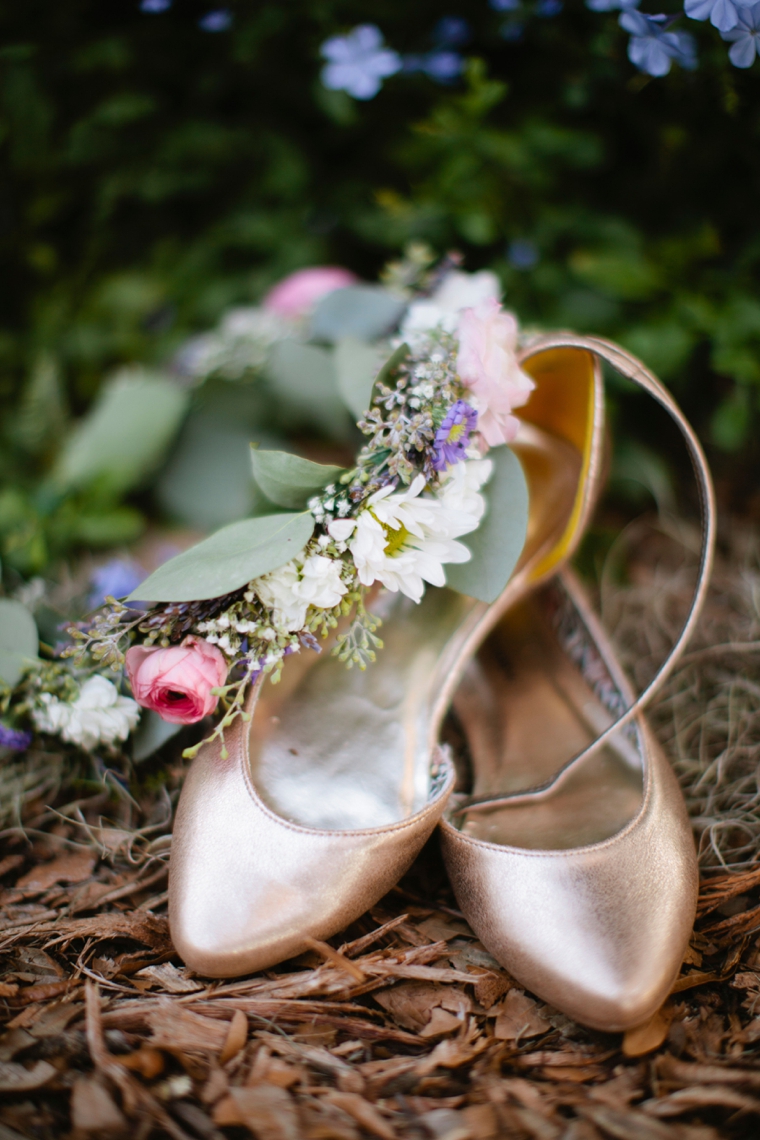 An Intimate Vintage Boho Wedding via TheELD.com