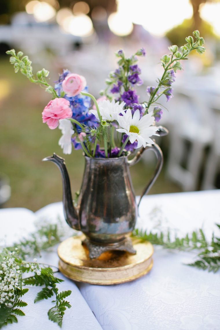 An Intimate Vintage Boho Wedding via TheELD.com