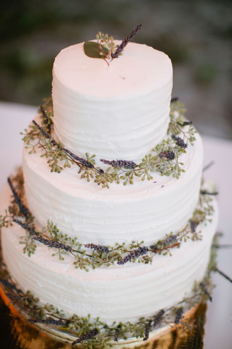 An Intimate Vintage Boho Wedding via TheELD.com