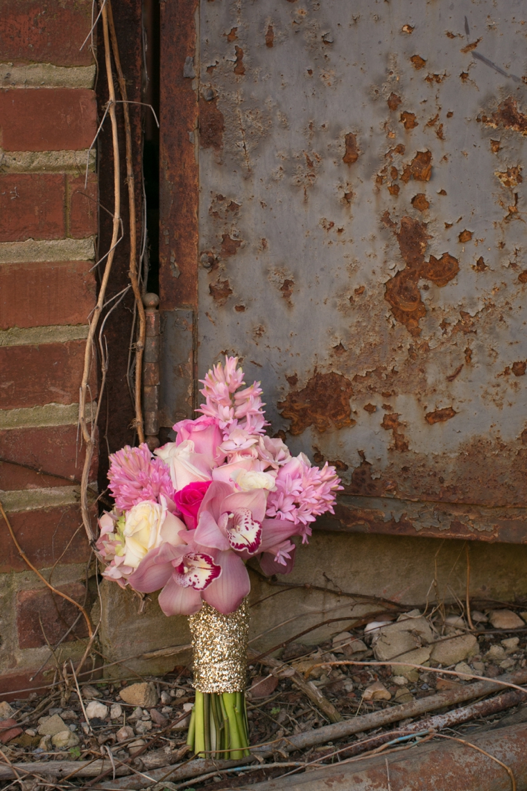 Modern Chic Pink and Gold Wedding Ideas via TheELD.com