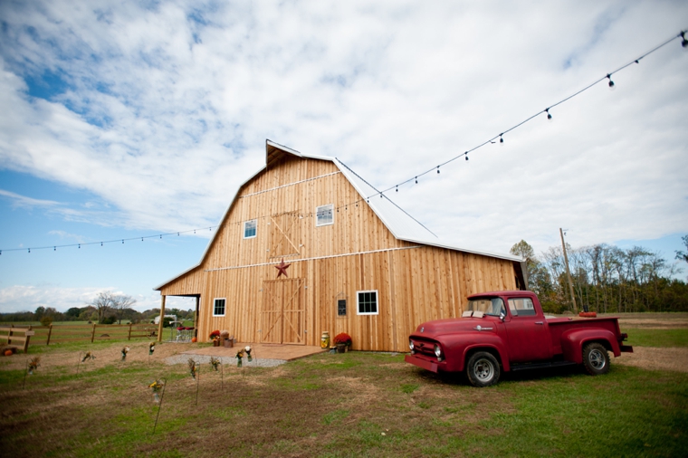 Rustic Eclectic Virginia Wedding Inspiration via TheELD.com