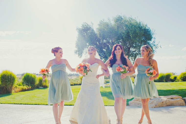 Mint & Orange California Vineyard Wedding via TheELD.com