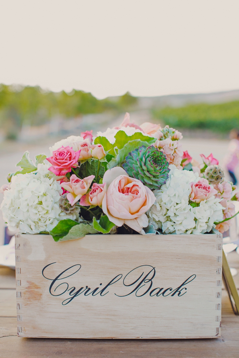 Mint & Orange California Vineyard Wedding via TheELD.com