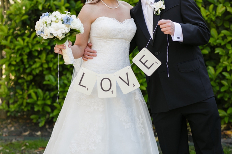 A Classic Light Blue New Orleans Wedding via TheELD.com