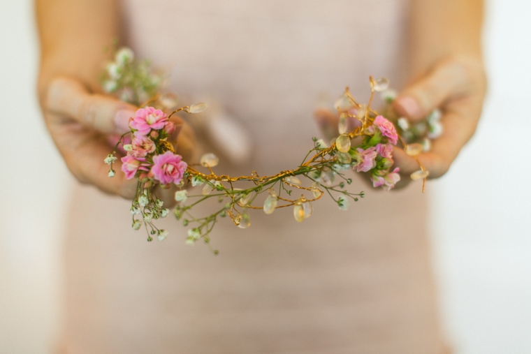 A Modern Ethereal Glitter & Blush Wedding via TheELD.com