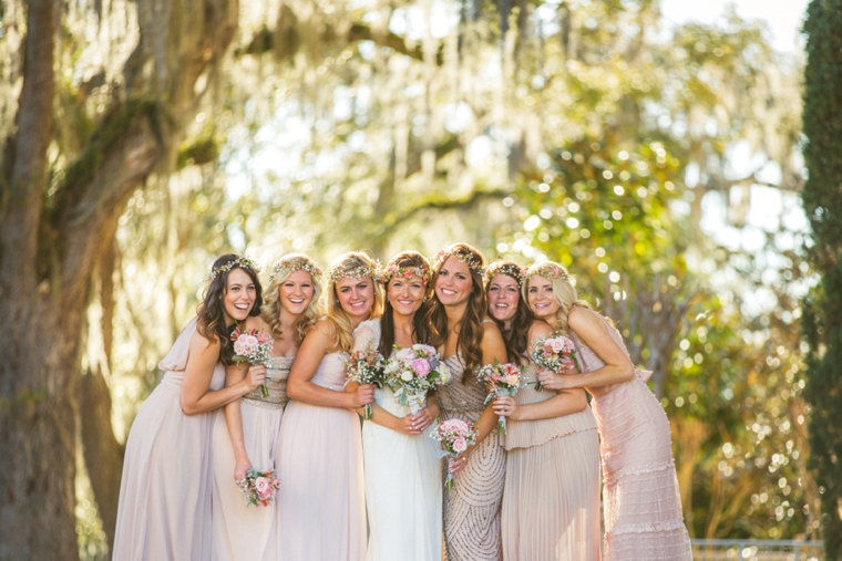 A Modern Ethereal Glitter & Blush Wedding via TheELD.com