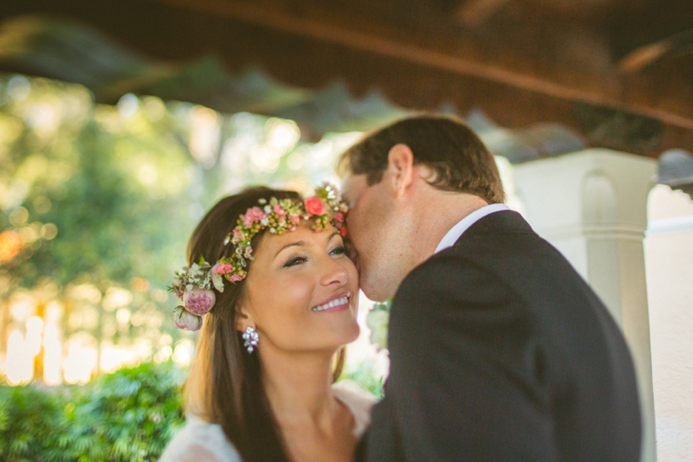 A Modern Ethereal Glitter & Blush Wedding via TheELD.com