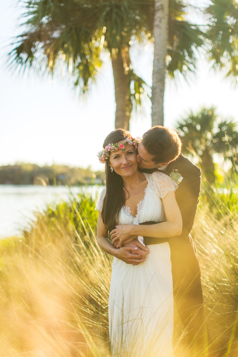 A Modern Ethereal Glitter & Blush Wedding via TheELD.com