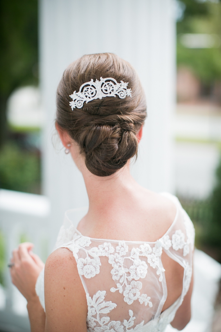 A North Carolina Southern Vintage Wedding via TheELD.com