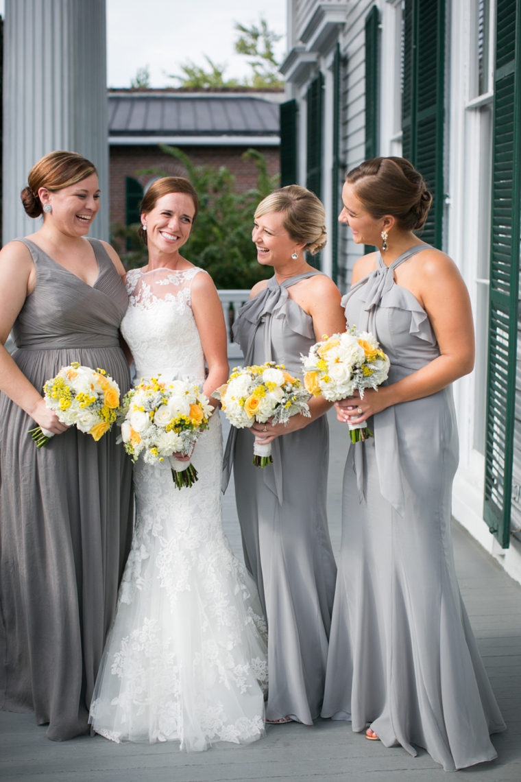 A North Carolina Southern Vintage Wedding via TheELD.com