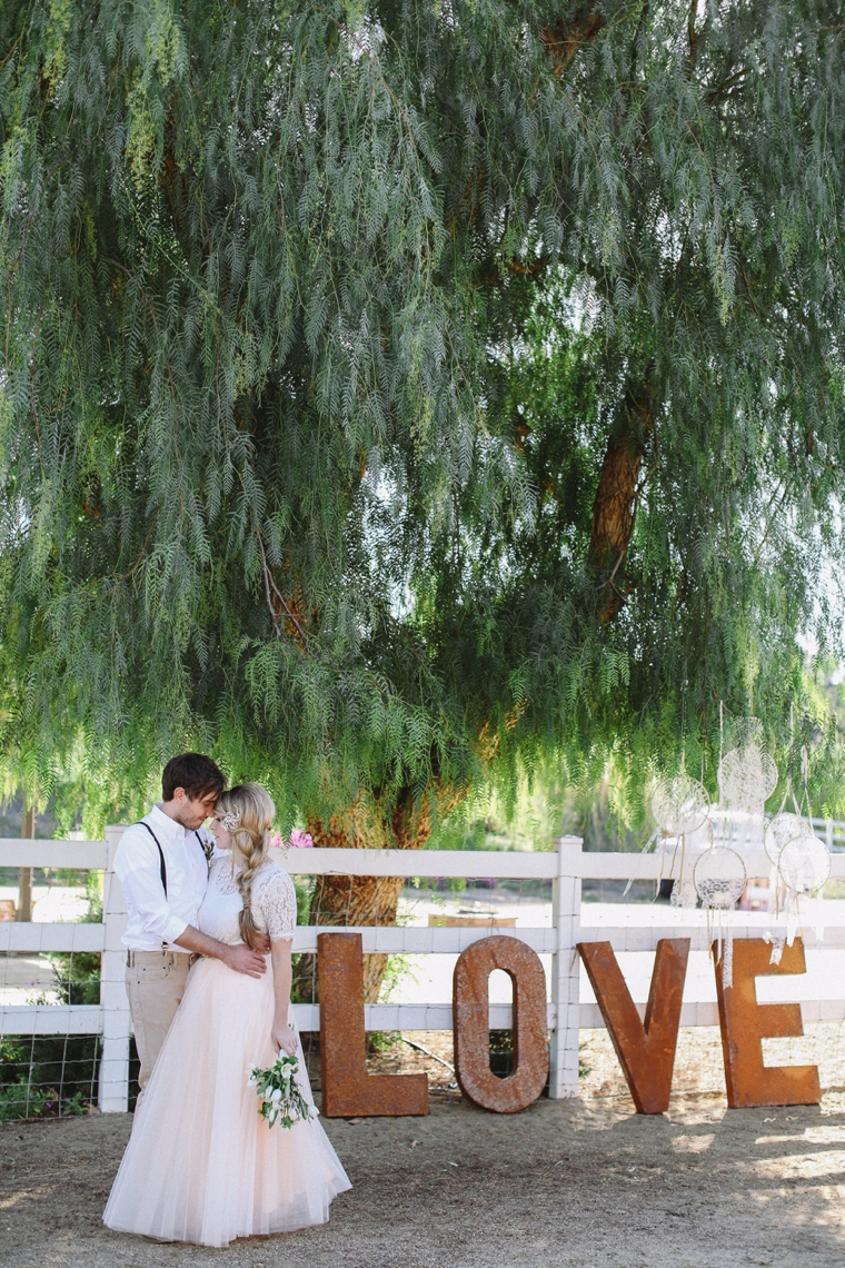 Rustic & Romantic Wedding Inspiration via TheELD.com