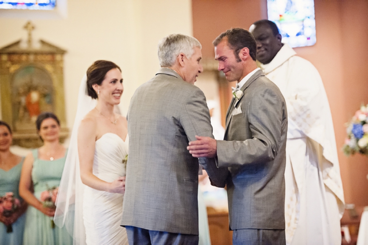 An Elegant Pink & Aqua Seattle Wedding via TheELD.com