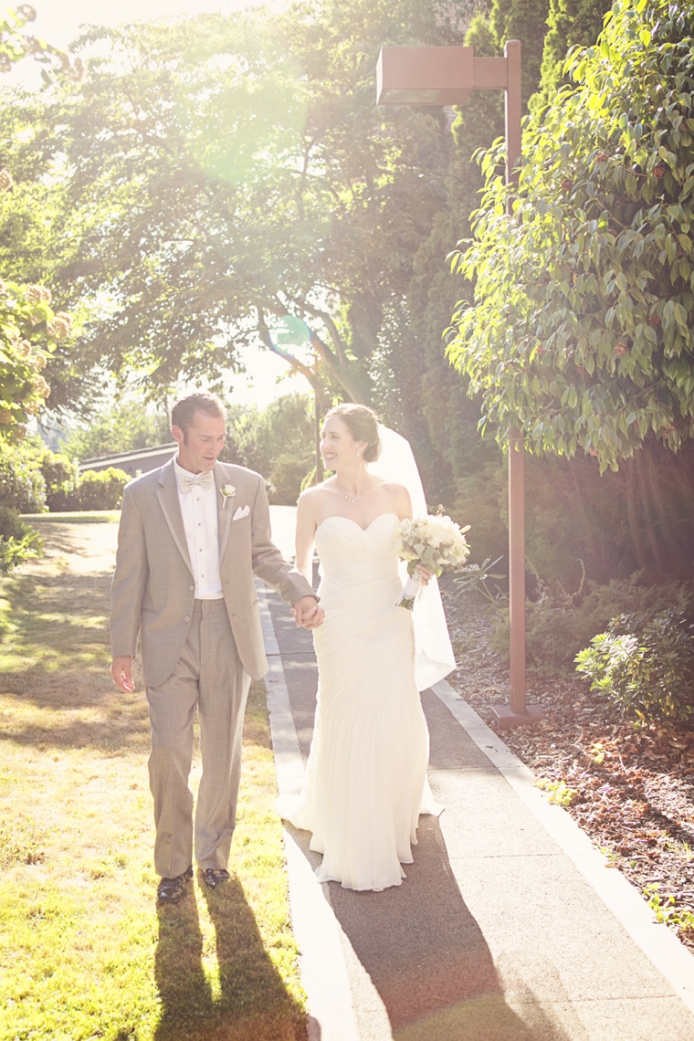 An Elegant Pink & Aqua Seattle Wedding via TheELD.com