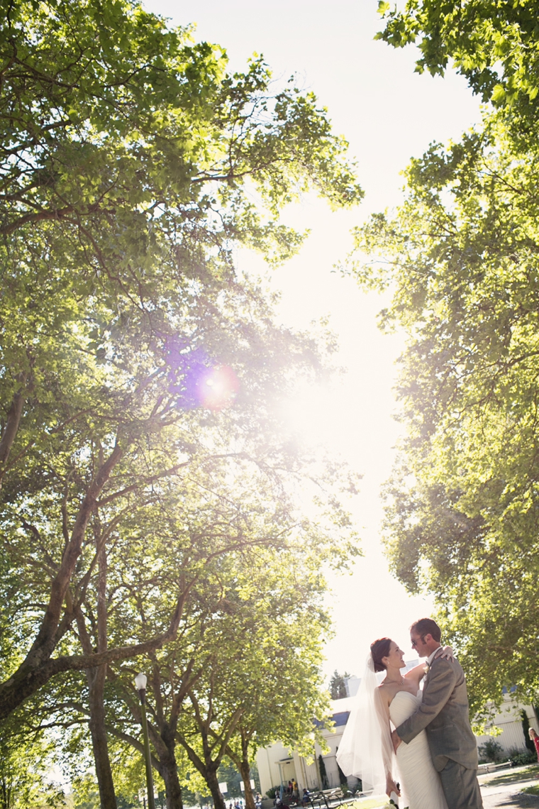 An Elegant Pink & Aqua Seattle Wedding via TheELD.com