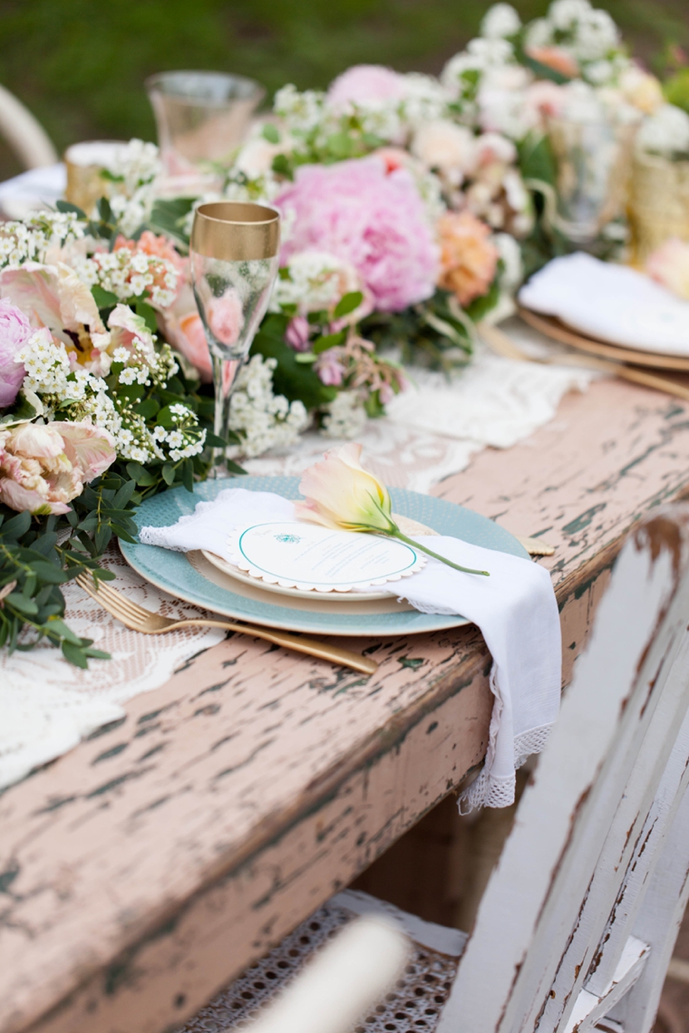 Vintage Shabby Chic Wedding Inspiration via TheELD.com