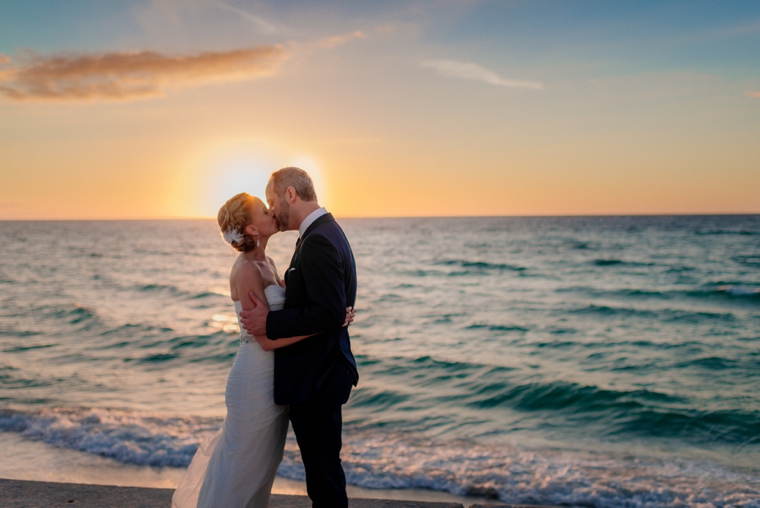 A Chic Oceanside Coral Wedding via TheELD.com