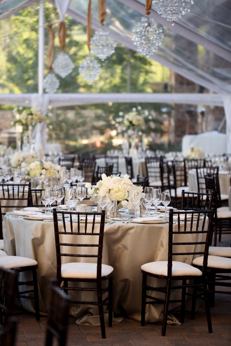 Elegant & Romantic White Wedding via TheELD.com