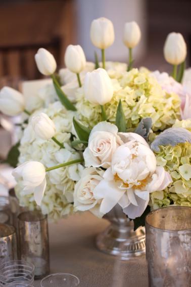 Elegant & Romantic White Wedding via TheELD.com