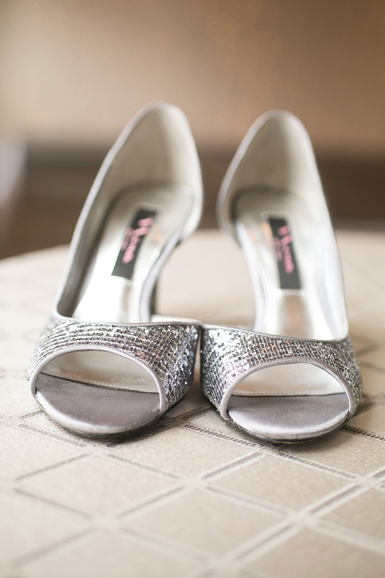 Chic Pink and Gray Wedding via TheELD.com