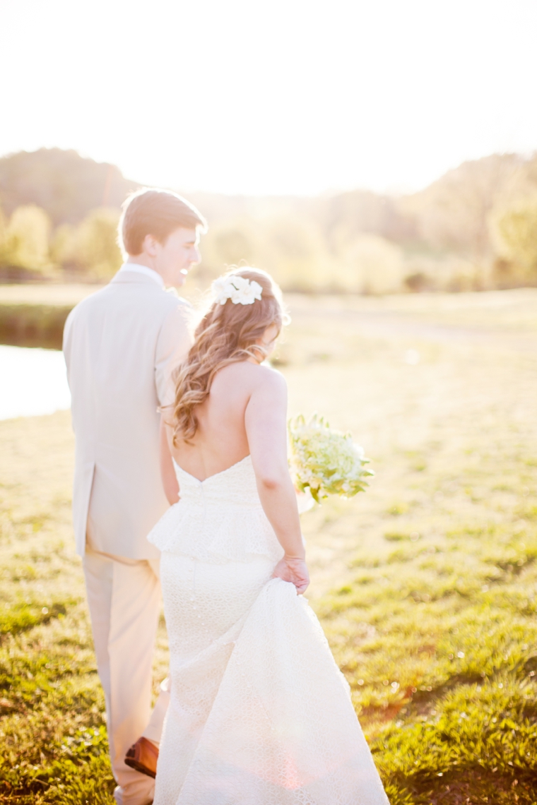 A Rustic Green & White Southern Wedding via TheELD.com