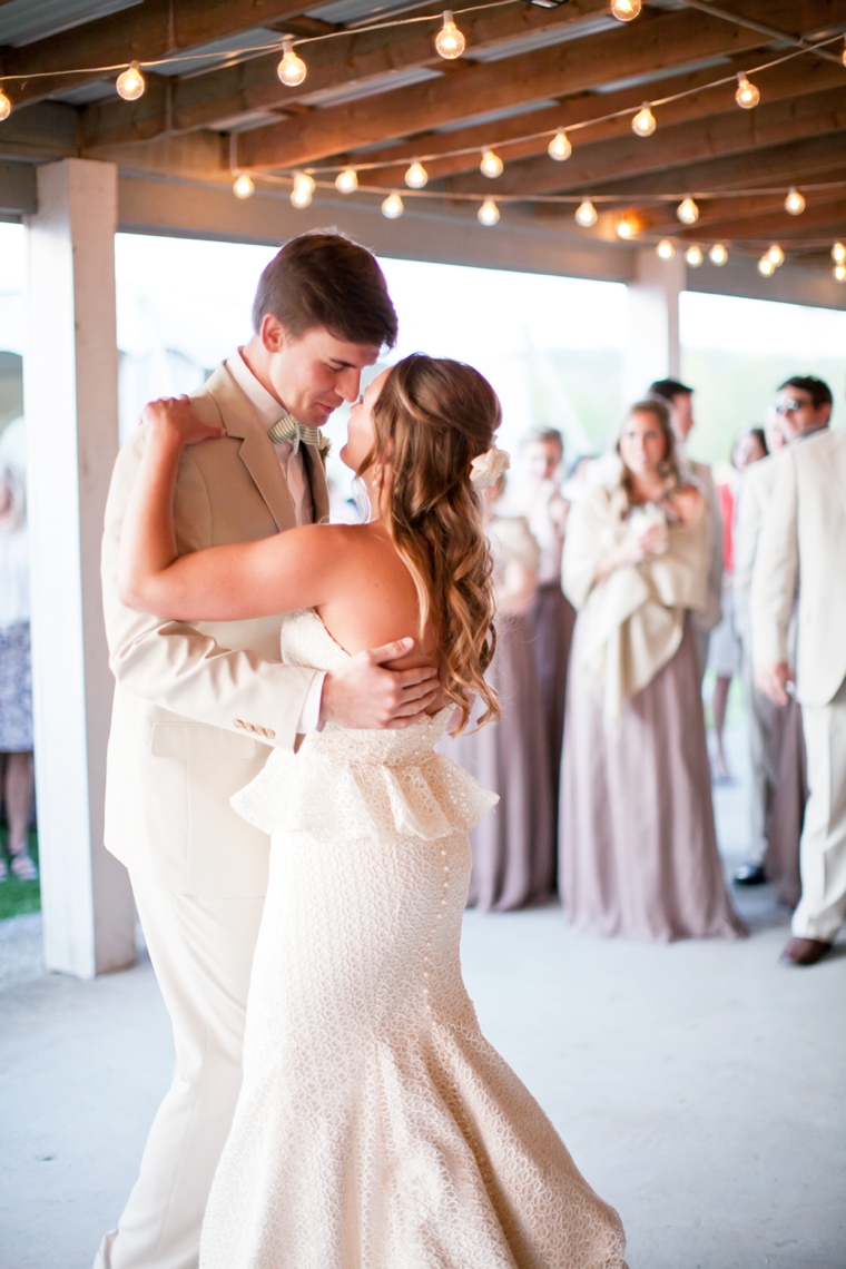 A Rustic Green & White Southern Wedding via TheELD.com