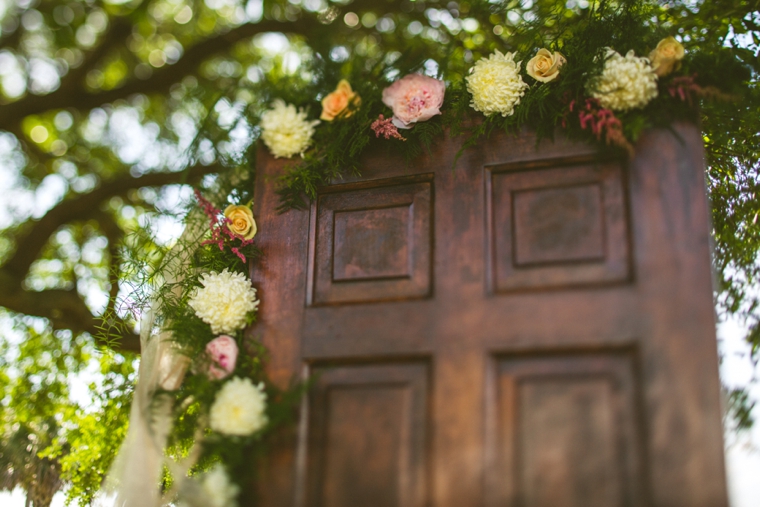 A Romantic & Vintage Garden Wedding via TheELD.com