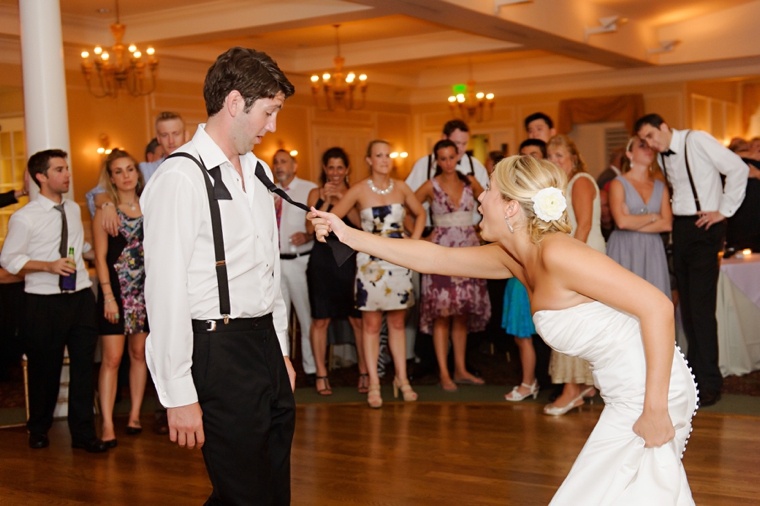 An Elegant Lavender and White Wedding via TheELD.com