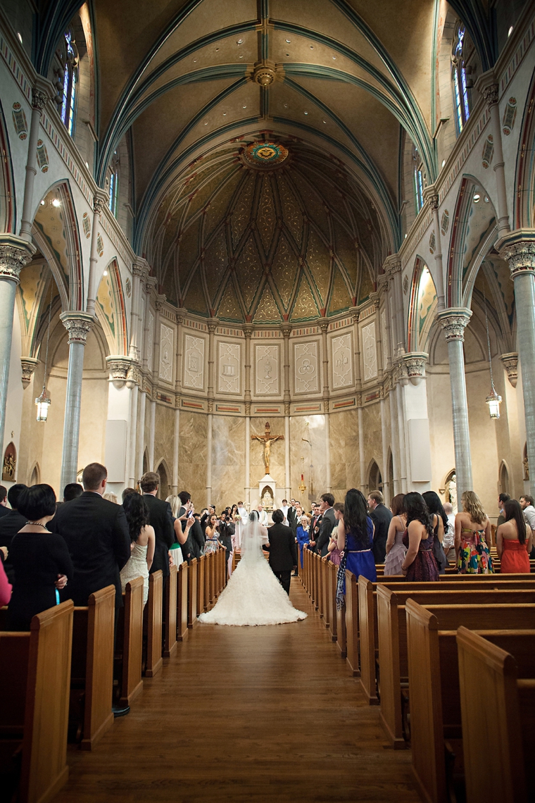 Chic Elegant Gold and White Wedding via TheELD.com