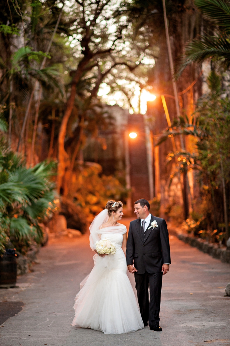 Modern Elegant Purple and White Wedding via TheELD.com