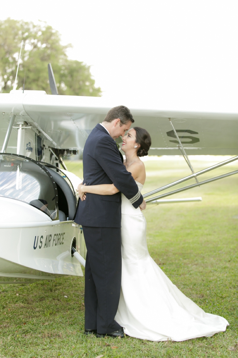 Vintage Modern Travel Inspired Wedding Ideas via TheELD.com