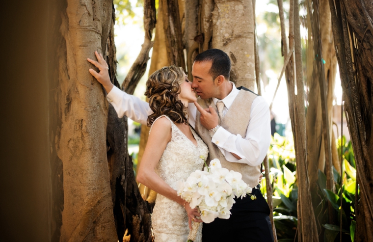 An Elegant Gold and White Sarasota Wedding via TheELD.com