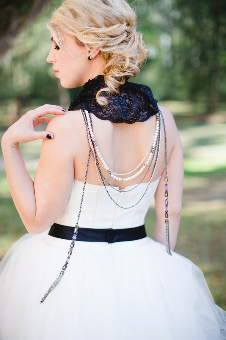 Dramatic, Dark & Romantic Wedding Ideas via TheELD.com