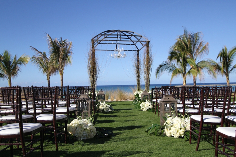5 Reasons To Have An Atlantis Wedding via TheELD.com