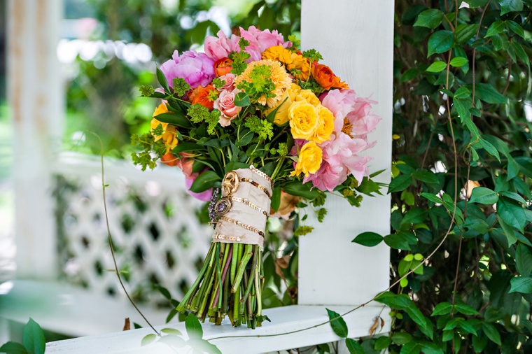 Colorful Glitter & Confetti Inspired Wedding  via TheELD.com