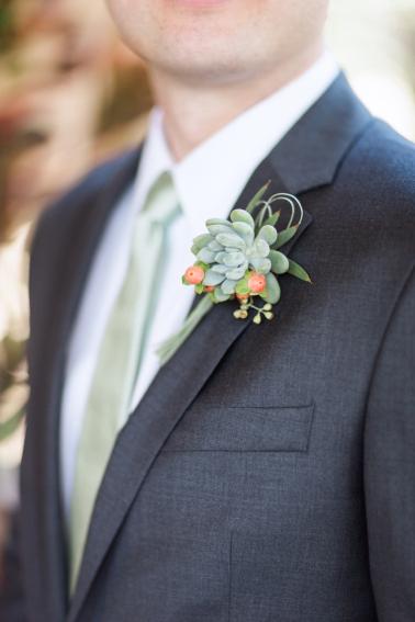 A Romantic Mint and Peach Wedding via TheELD.com