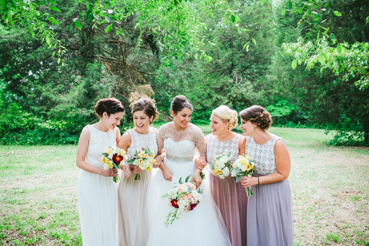 A Modern & Glamorous Garden Wedding via TheELD.com