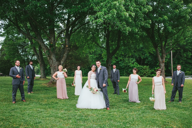 A Modern & Glamorous Garden Wedding via TheELD.com