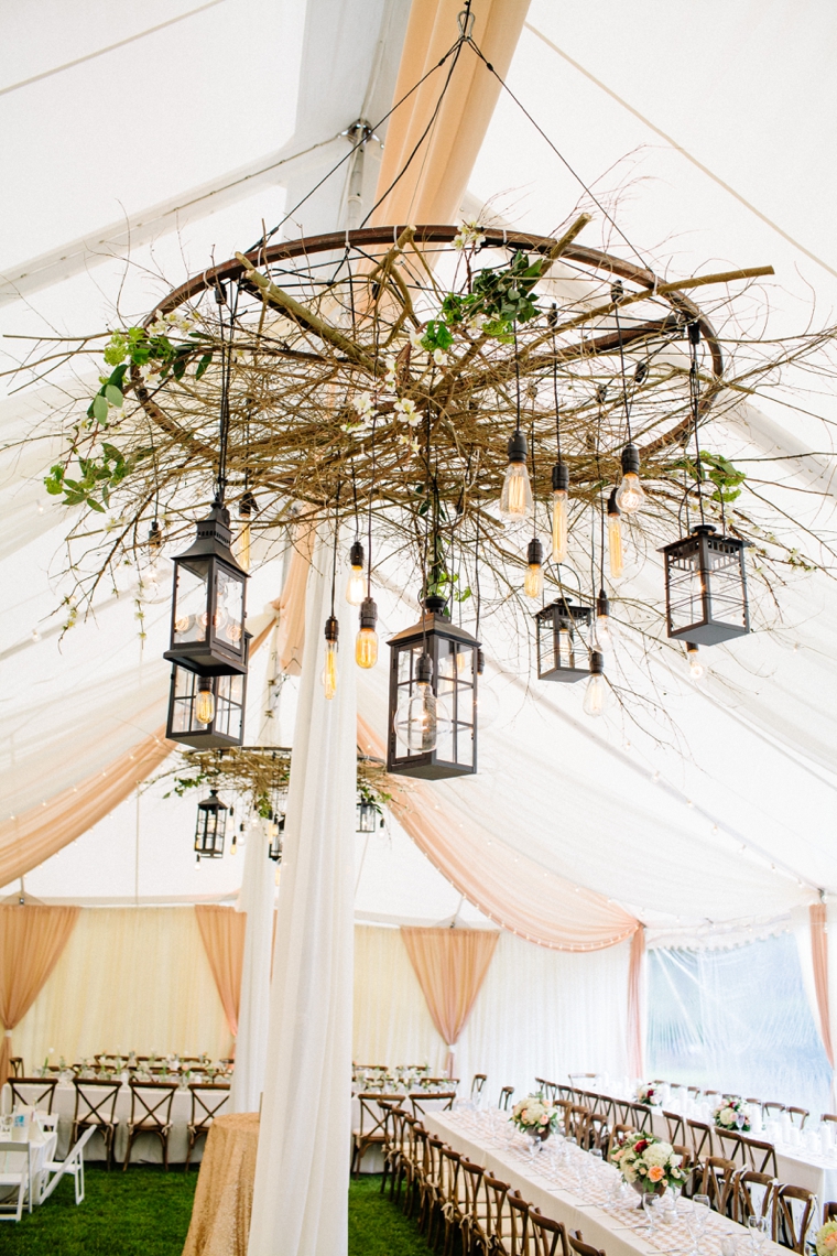 A Modern & Glamorous Garden Wedding via TheELD.com